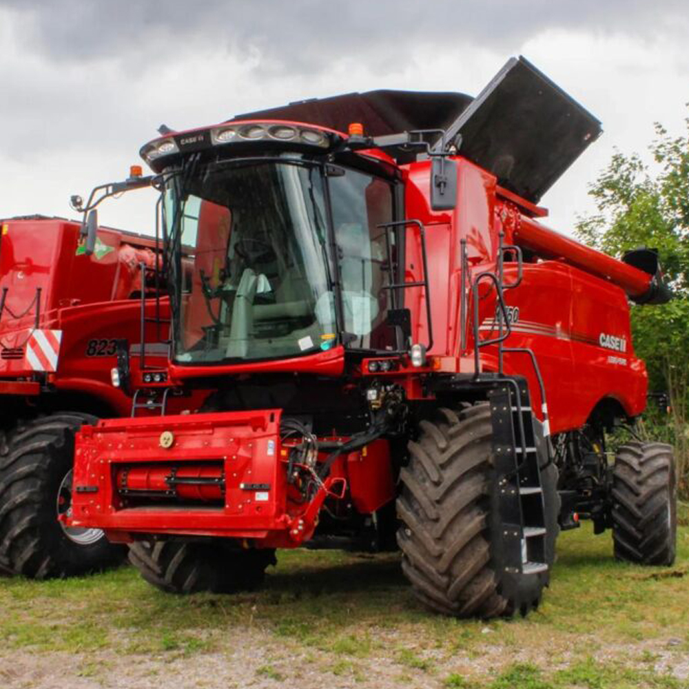 Зерноуборочный комбайн Case IH Axial-Flow перед отгрузкой